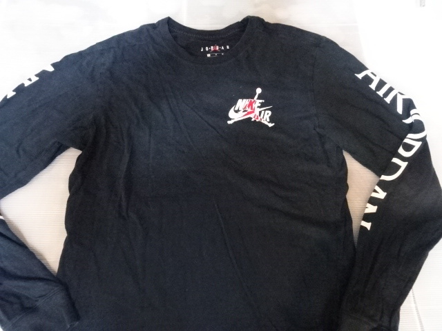 激レア USA購入 ナイキ ジョーダンブランド 【NIKE JORDAN BRAND】アームロゴプリント入り ロングTシャツUS M 中古品拍卖
