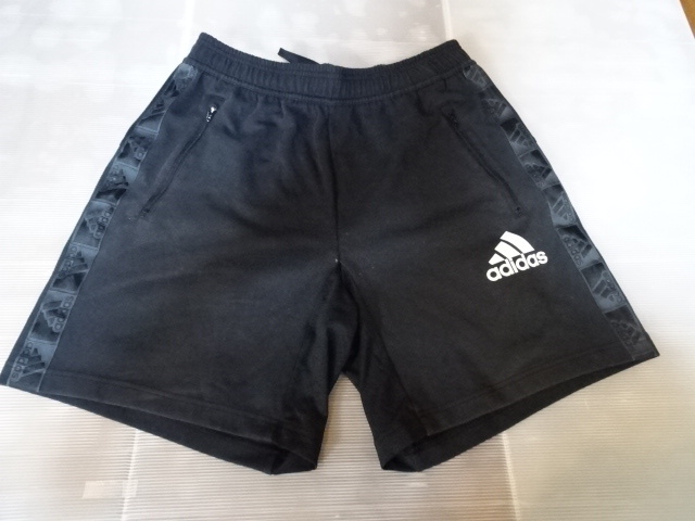 激レア USA購入 アディダス【adidas】社製【AEROREDAY】 左右ファスナー付 ポケットあり ショートパンツUS M 中古品 拍卖