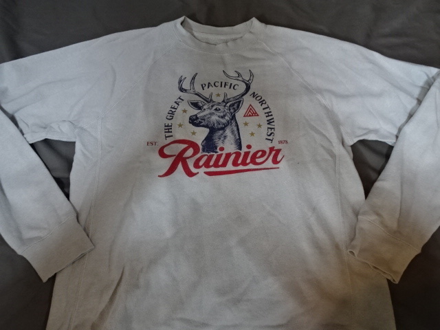 激レア USA購入 アメリカ ワシントン州【THE GREAT PACIFIC NORTHWEST RAININER】エゾ鹿 ロゴプリント入り トレーナーUS M 中古品拍卖