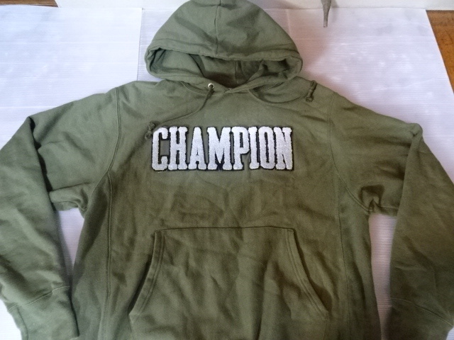 激レア USA購入 人気ブランド チャンピオン【Champion】社製 フェルト ロゴマーク付 重厚プルオーバーパーカーUS M 中古品拍卖