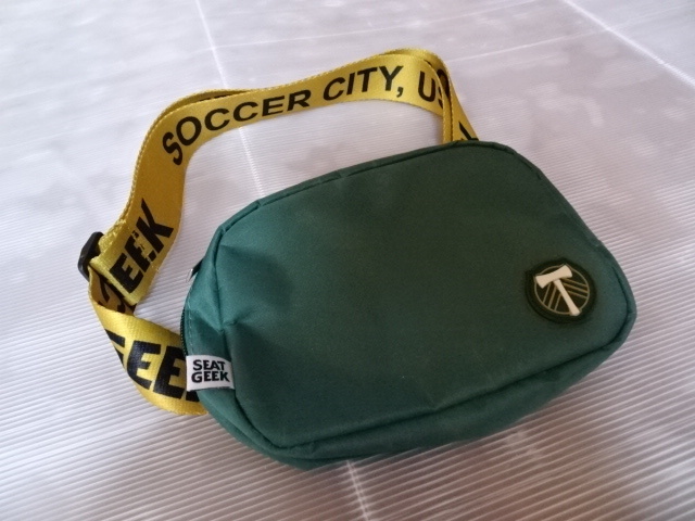 激レア USA購入 アメリカ企業モノ チケット販売会社【SEAT GEEK】x MLS メジャーリーグサッカー【PORTLAND TIMBERS】ウエストBAG 中古良品拍卖