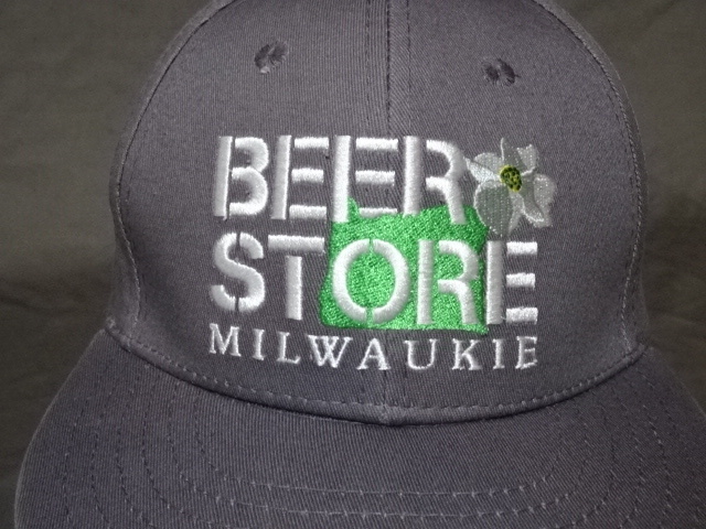 激レア USA購入 アメリカ企業モノ オレゴン州 ビア レストラン【BEER STORE MILWAUKIE】 ロゴ刺繍入り キャップ 中古品拍卖