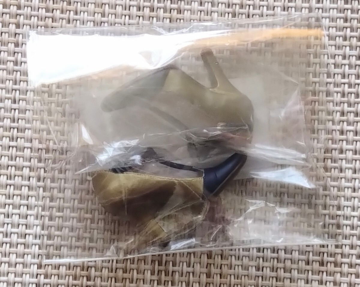 Sekiguchi セキグチ Tストラップパンプス ネイビー×ゴールド 未開封拍卖