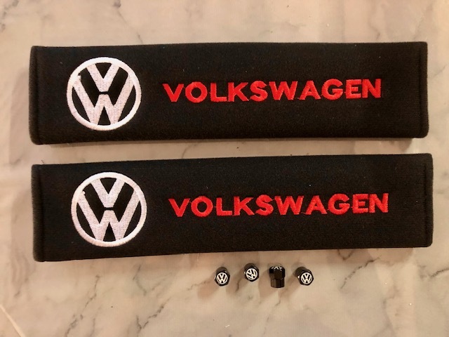 セット割引、送料無料! VW フォルクスワーゲンロゴシートベルトパッド&タイヤバルブキャップセット ルポ ポロ ゴルフ シロッコ拍卖