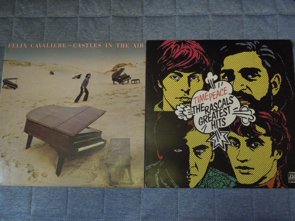 ザ・ラスカルズ「グレイテスト・ヒット」、フェリクス・キャバリエ「CASTLE IN THE AIR」以上二枚拍卖