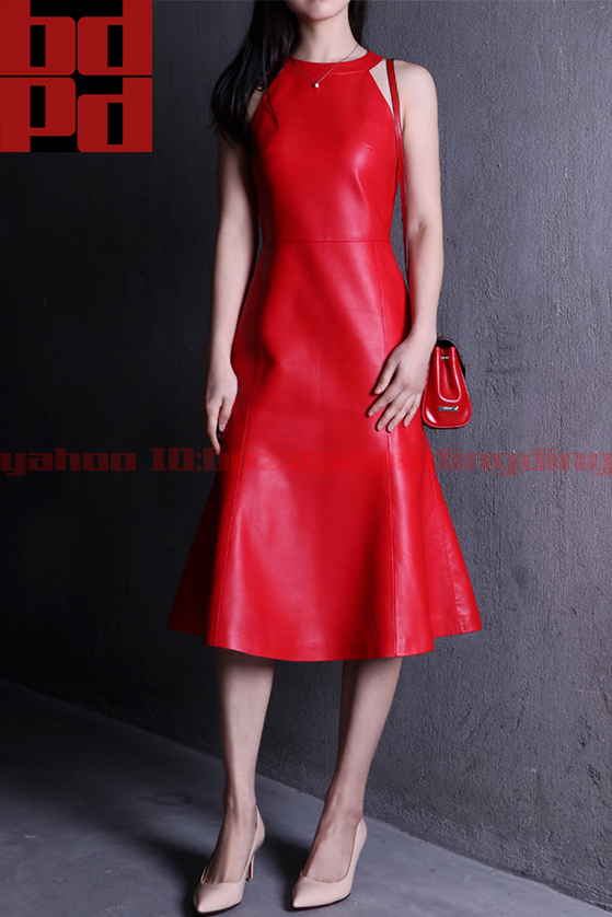 ラムレザー マーメイドシルエット レザーフリル 丸襟 オフショルダー ミディ丈ワンピース レザードレス 女性らしい エレガント 可愛い Z67拍卖