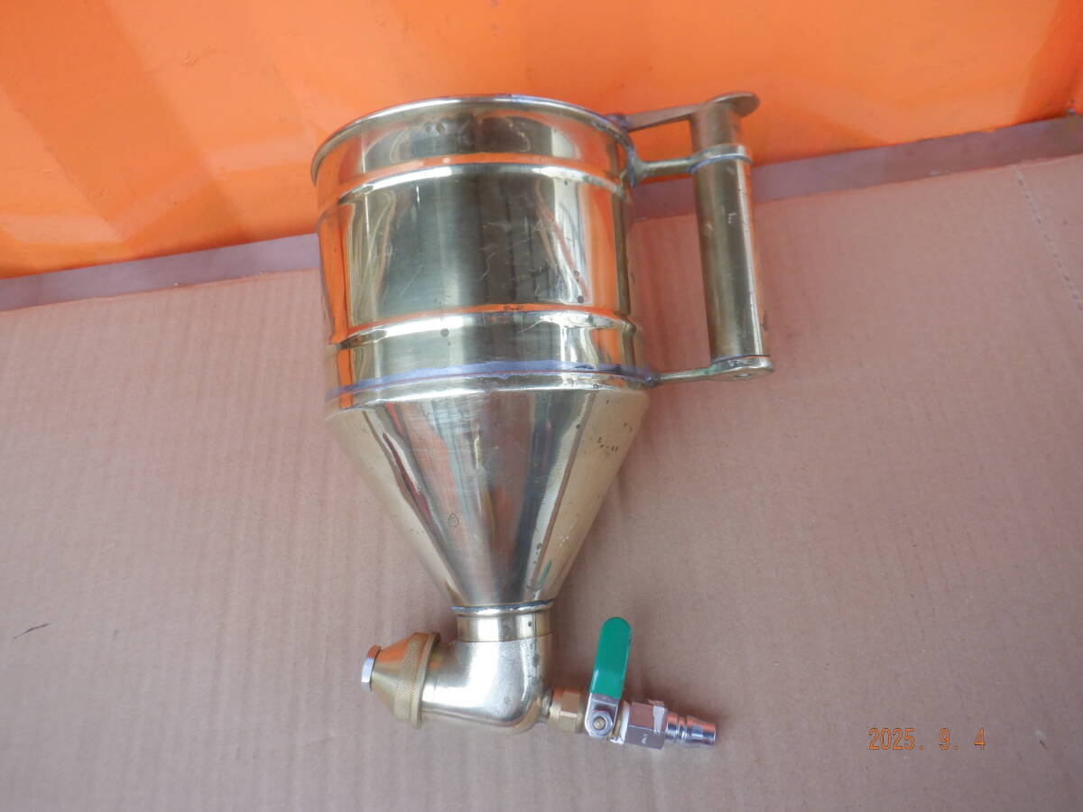 即決 タイルガン スプレーガン 送料1500円 建築塗装用 外装吹付ガン モルタルガン 真鍮拍卖