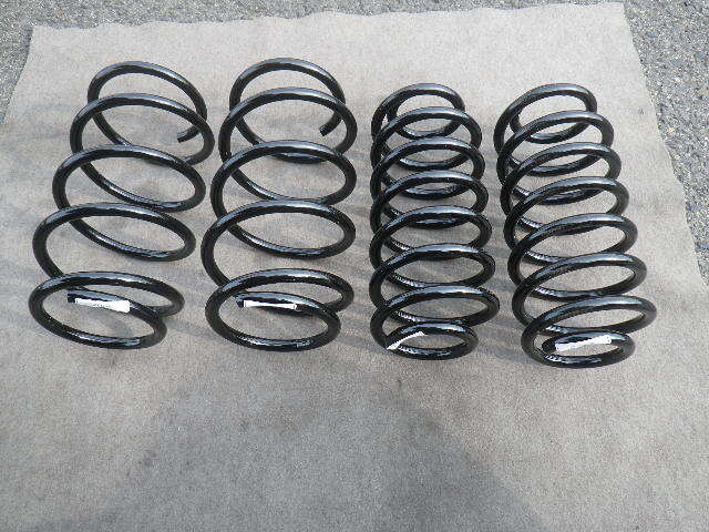 プリウス☆ ZVW30(前期型)◆社外ローダウンスプリング 新品未使用品 6369拍卖