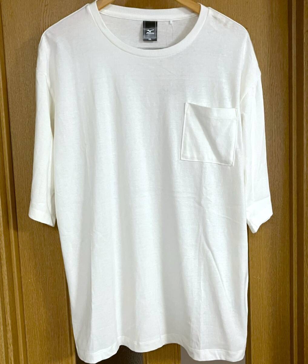 新品 タグ付き ミズノ Tシャツ メンズ2XL 3L 白色 腕にワッペン付き 綿100% 消臭機能付き拍卖