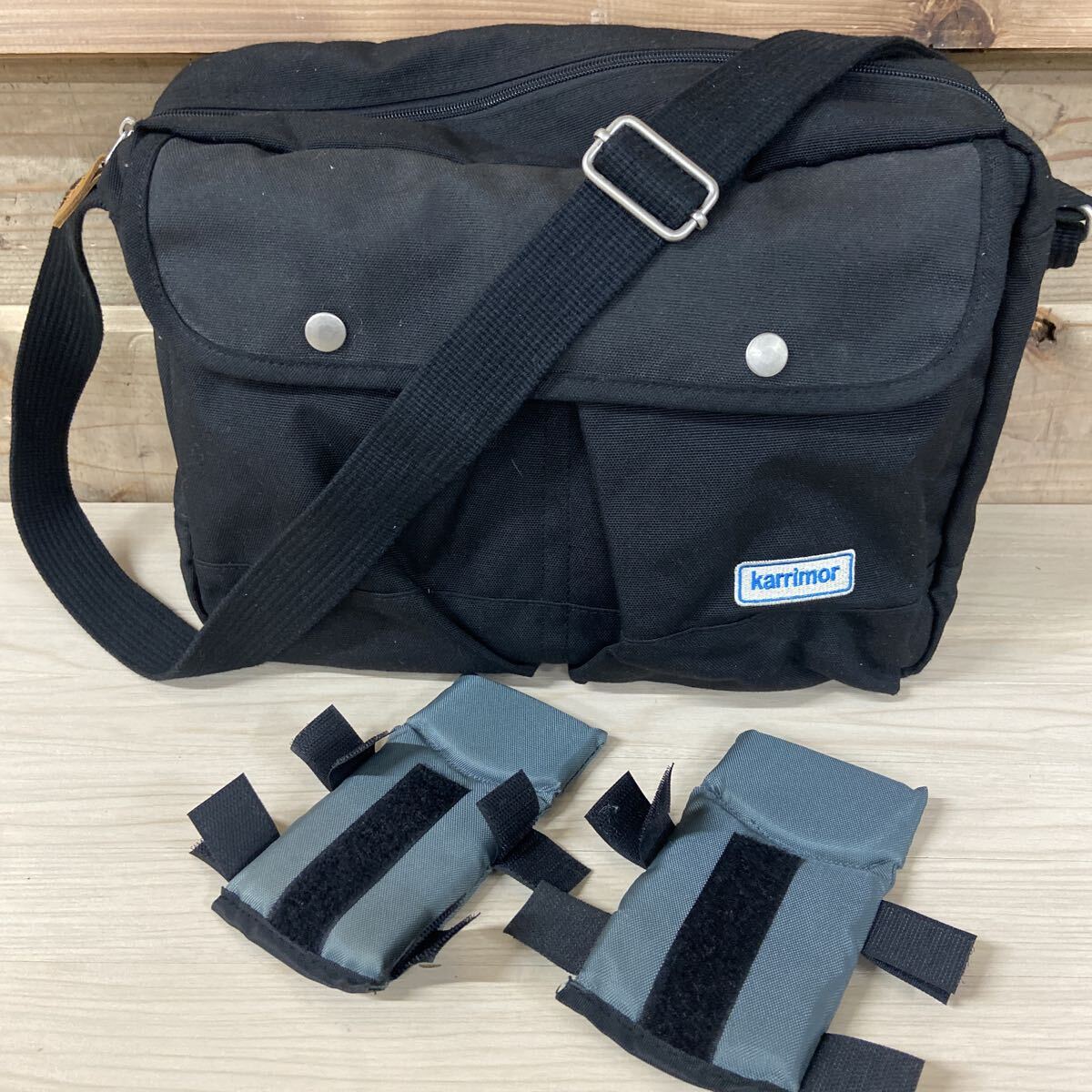 20 カリマー karrimor ショルダーバッグ クロスボディ 斜め掛け ロゴ ナイロン 黒 ブラック カメラバッグ 多機能拍卖