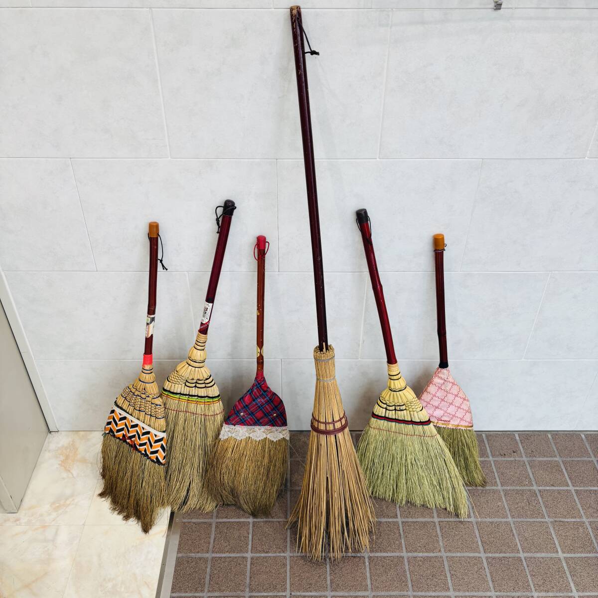 ほうき 6本 まとめ LOGIAN お座敷箒 フジトー 他 竹ぼうき 掃除用品 掃除 古民具 古道具 レトロ NC2218M拍卖