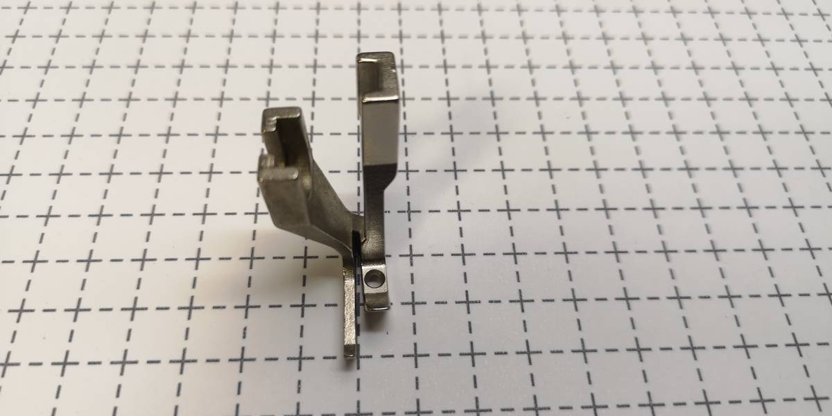 工業用ミシン部品 上下送りミシン用 方押さえ 細幅タイプ CR拍卖