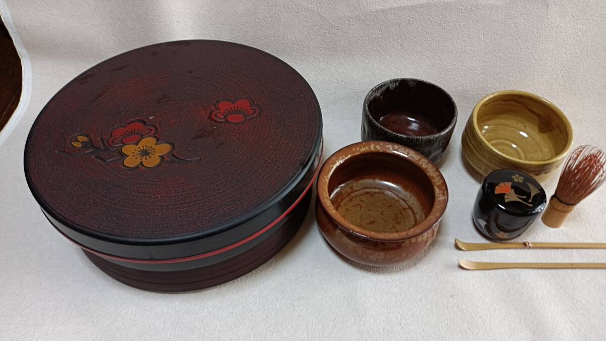茶道具 茶箱 抹茶椀2個 建水 棗 茶筅 茶匙2本 練習用 中古品拍卖