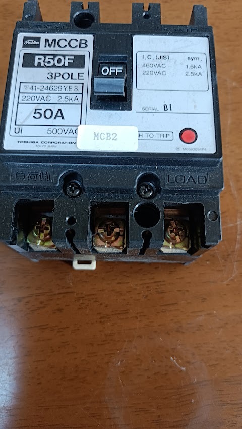 分電盤用ブレーカー TOSHIBA MCCB R50F 50A 三相 220V 中古品拍卖