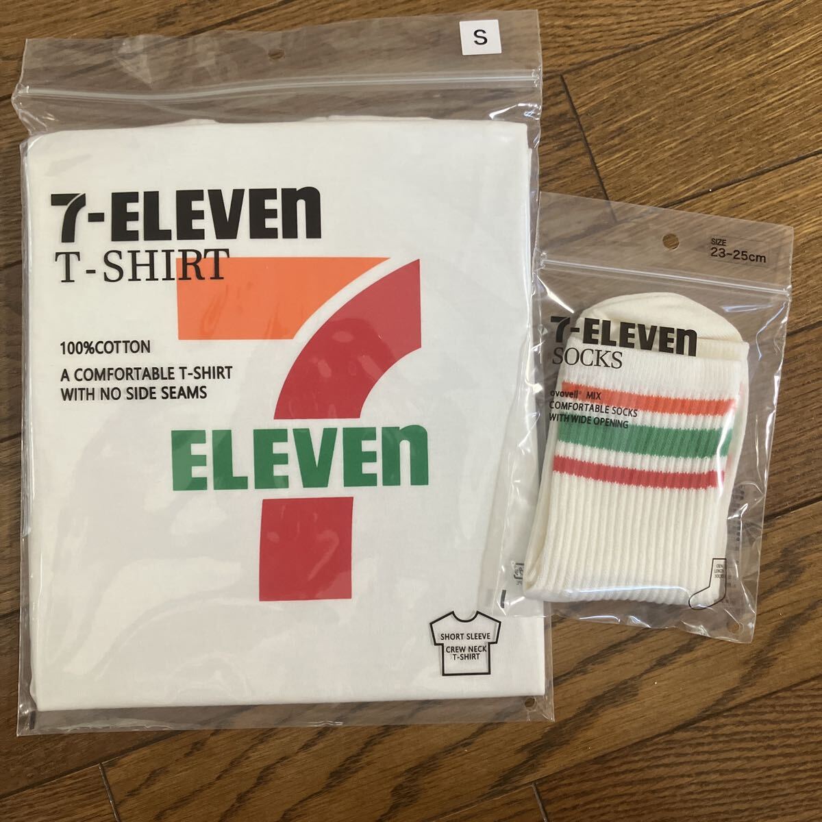 7-イレブン TシャツSサイズ・ソックス23-25センチ拍卖