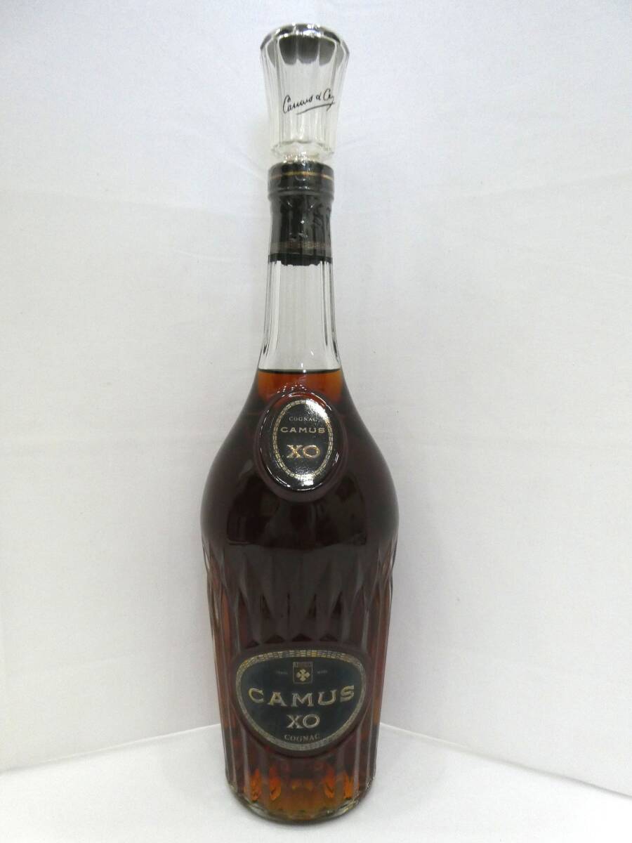 ☆未開栓 古酒 CAMUS XO COGNAC カミュ コニャック ロングネック 700ml 度数記載無し ブランデー☆拍卖