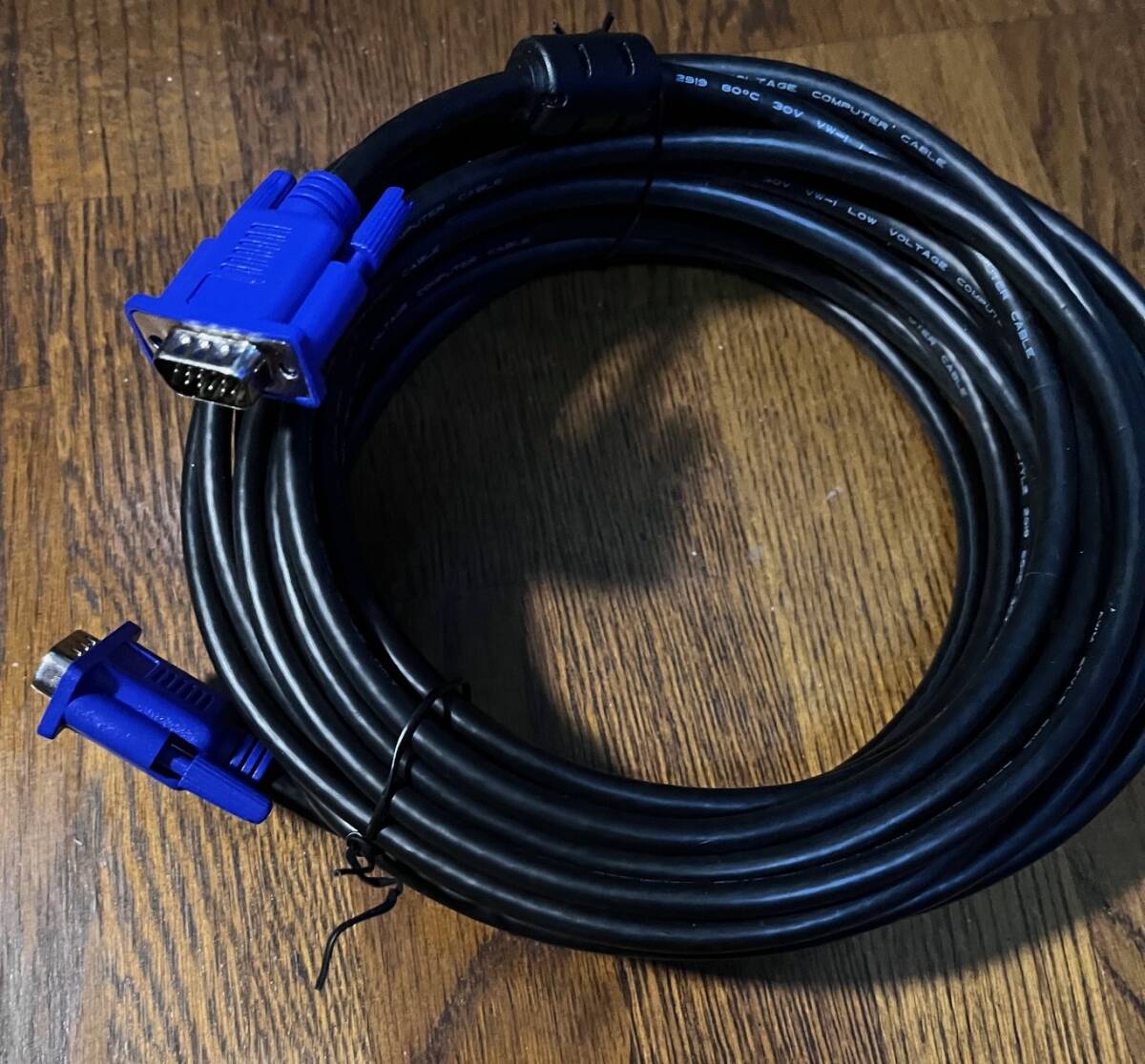 ディスプレーケーブル VGAケーブルD-Sub 15pin オス-D-Sub 15pin オス 20m拍卖