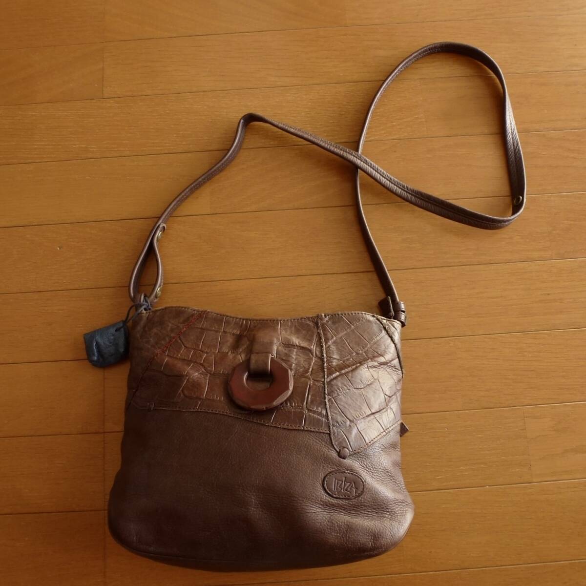 IBIZA イビザ レザー ショルダーバッグ 即決あり!拍卖