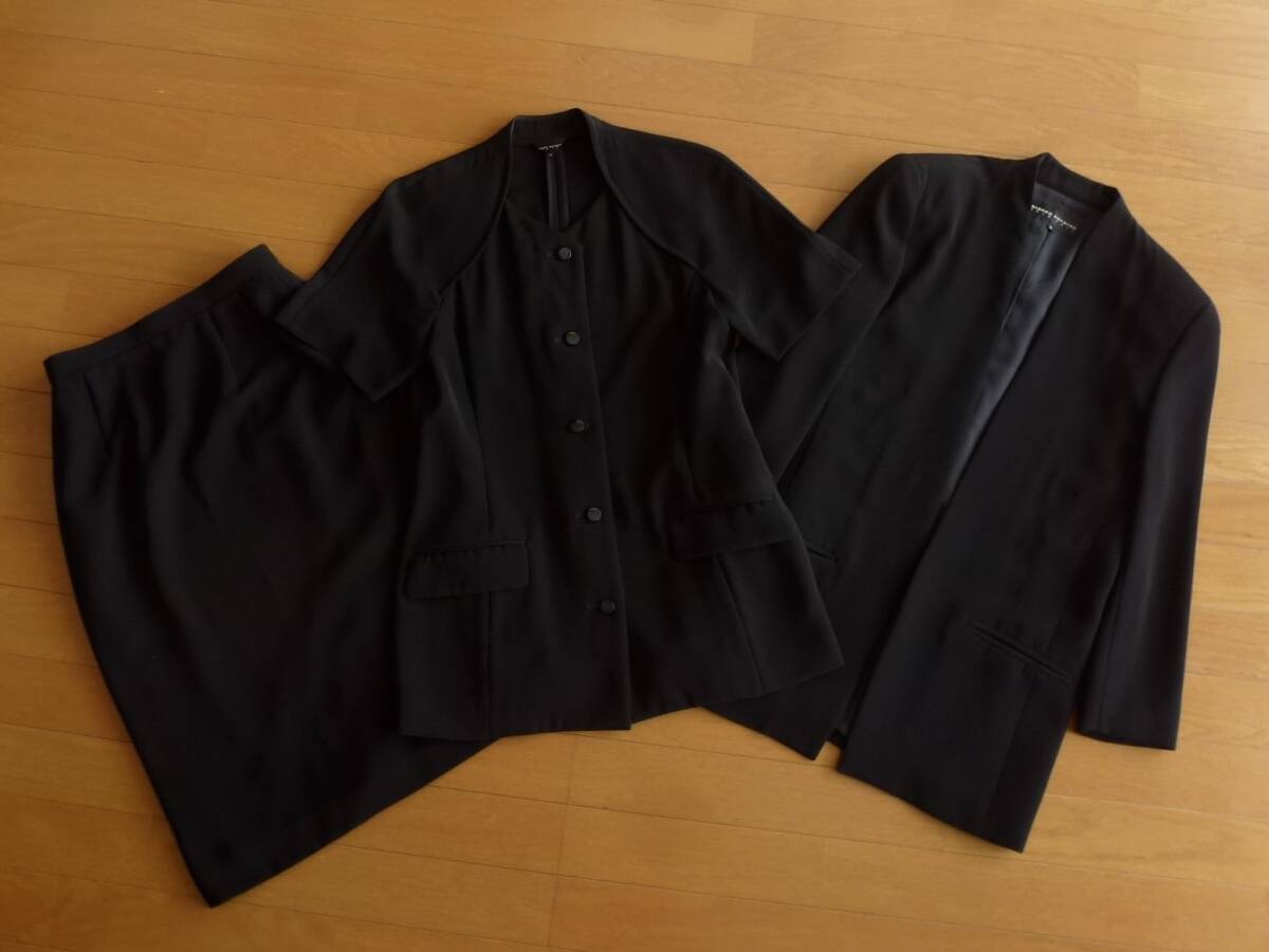 HIROKOKOSHINO ヒロココシノ セットアップ 3ピース 黒 ノーカラージャケット 礼服 即決あり!拍卖