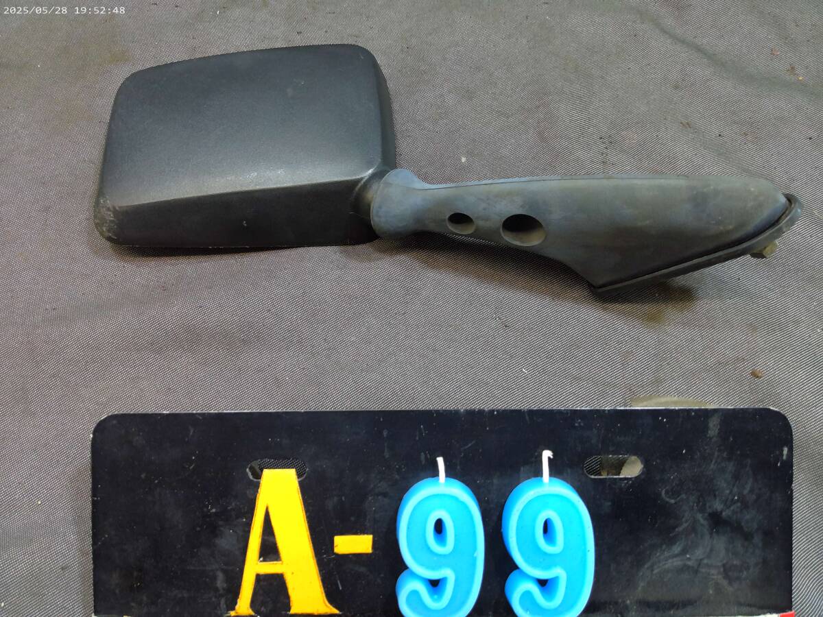 当時物の純正品のRG400γガンマ バックミラー拍卖