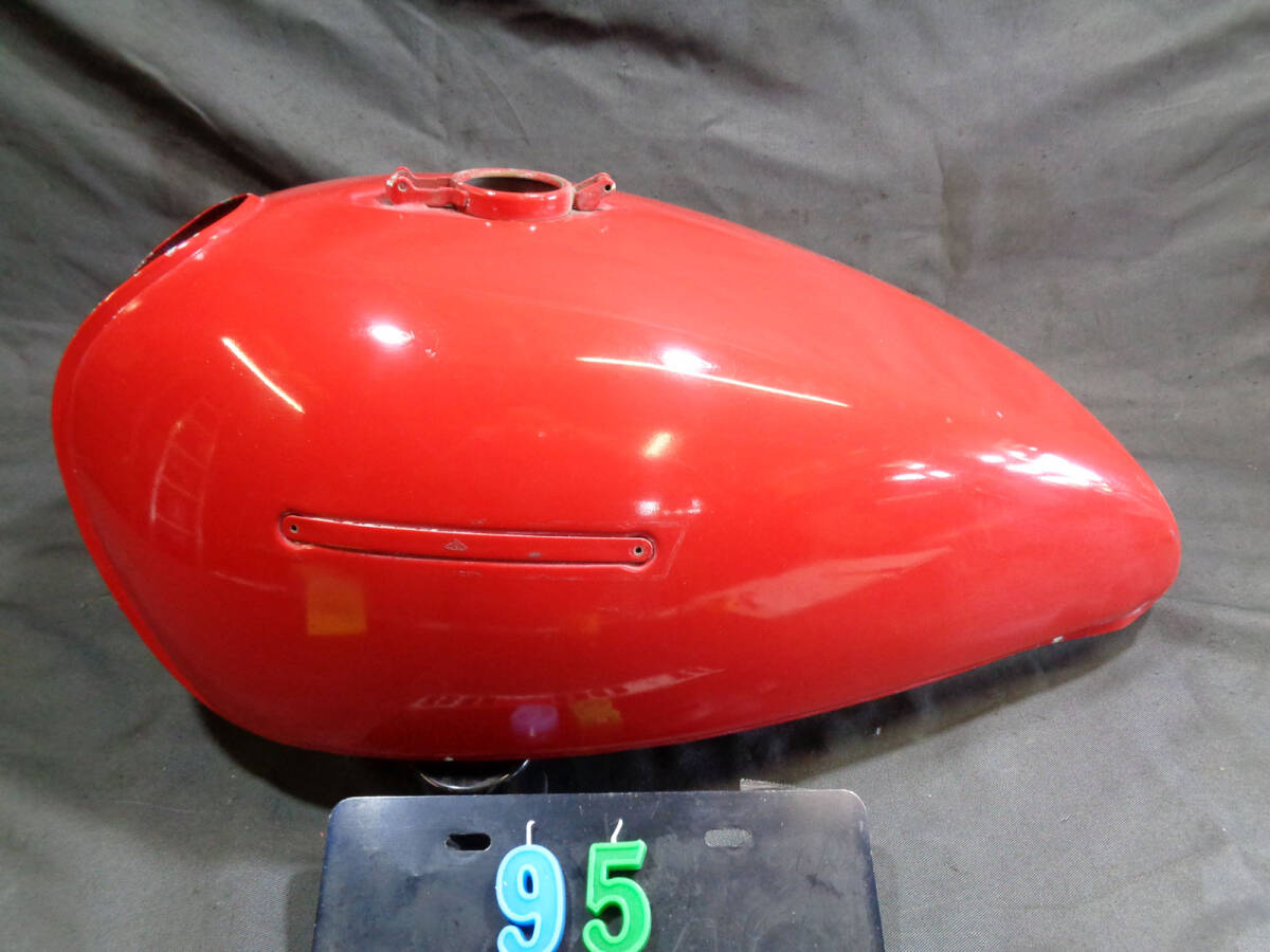 当時物の純正品 Z750D-1のフューエルタンク拍卖