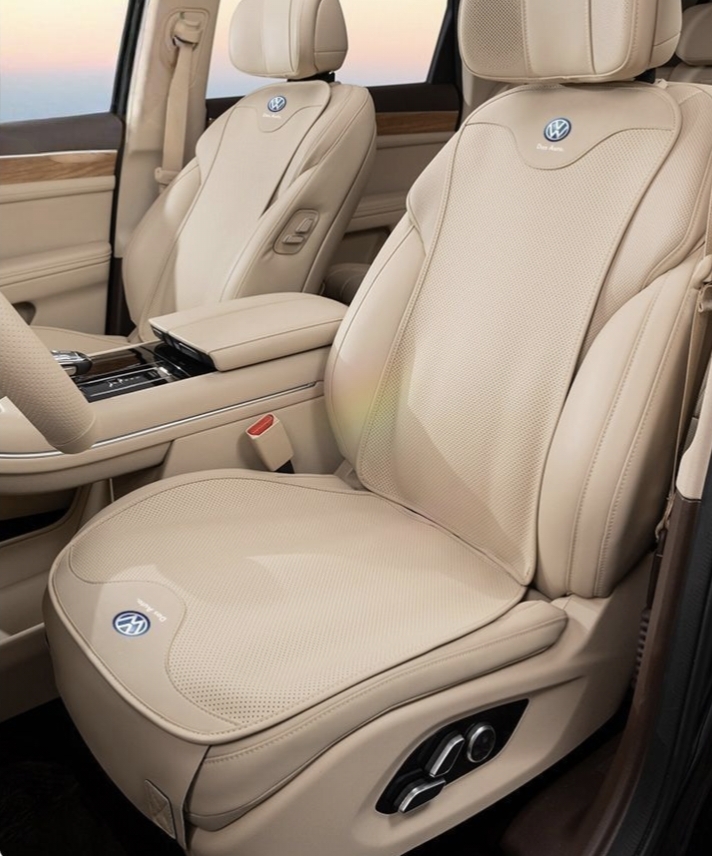 新作 フォルクスワーゲン 車用シートカバーセット シートシートクッション ナッパ革 前座席用座布団1枚+座席の背もたれ1枚★6色選択★拍卖