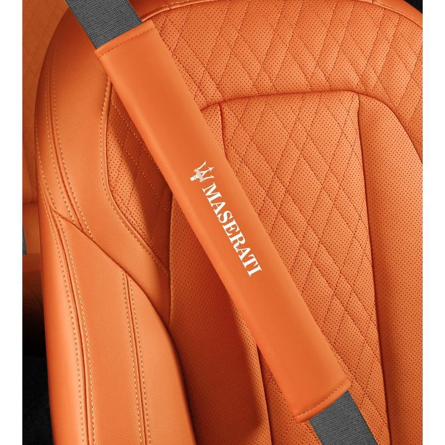 マセラティ Maserati シートベルトパッド 安全ベルトパッド ショルダーパッド レザー 運転疲労を軽減し 快適 保護 2枚セット拍卖
