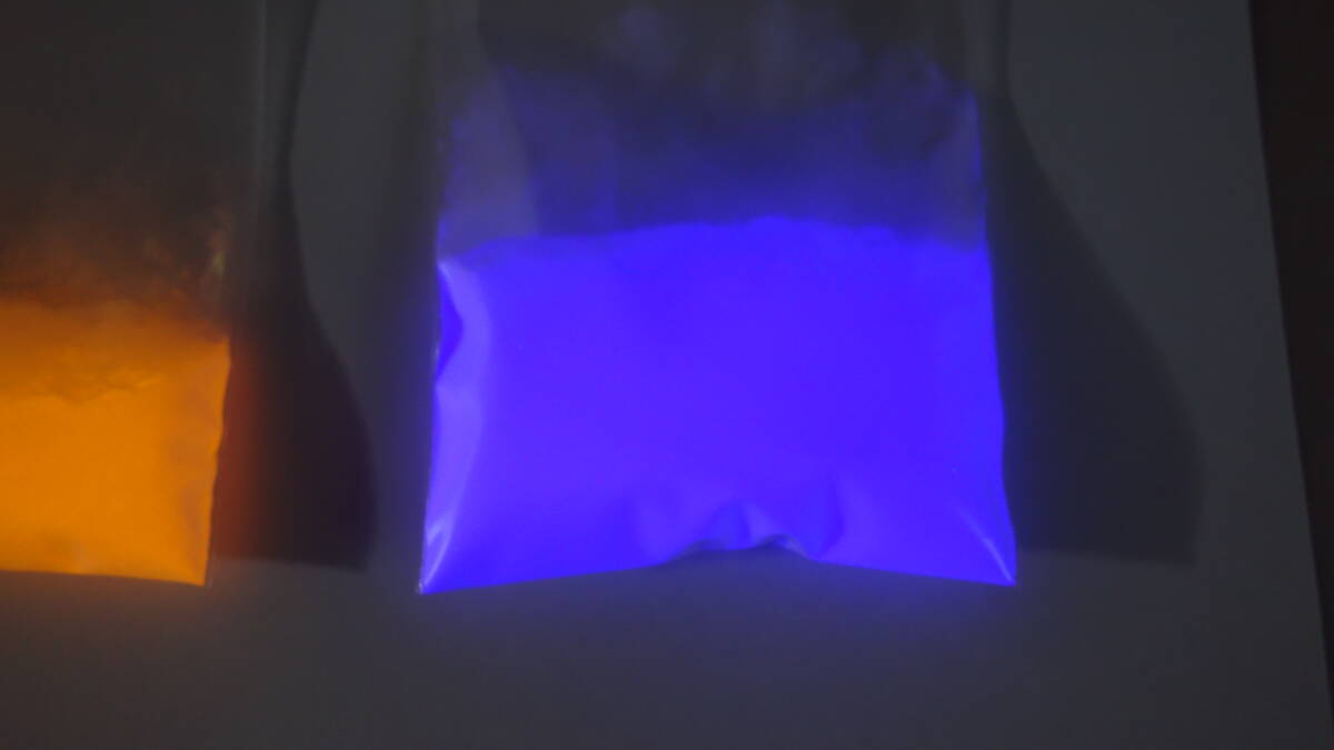 ルミノーバを超える残光を実現 新規取り扱い♪ 蓄光顔料 ゾックスフォスファー ヴァイオレットグロー 25μm 10g ③拍卖
