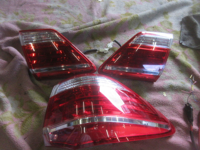 ★R7Y77 GRS200 クラウン 純正右テール、フィニッシャーセット 後期 ロイヤル イチコー30-370 磨き済み 修理やストック等に拍卖