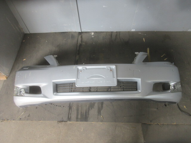 ★R7A9238 UVF45 LS600H 純正フロントバンパー コーナーポール不良 要補修塗装品 修理やストック等に拍卖