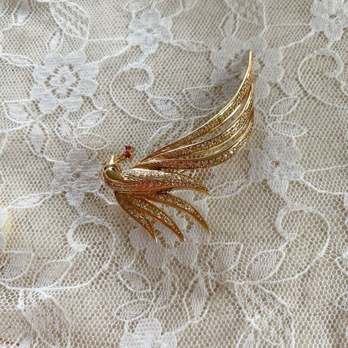 美品☆k18 イエローゴールド ブローチ ダイヤモンド 0.42ct 鳥デザイン拍卖