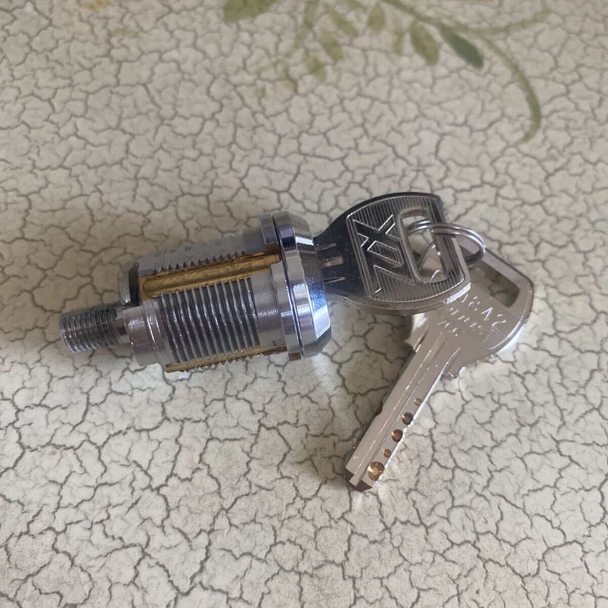 未使用☆OPNUS キーシリンダー XZ 鍵2本 自動販売機 オプナス拍卖