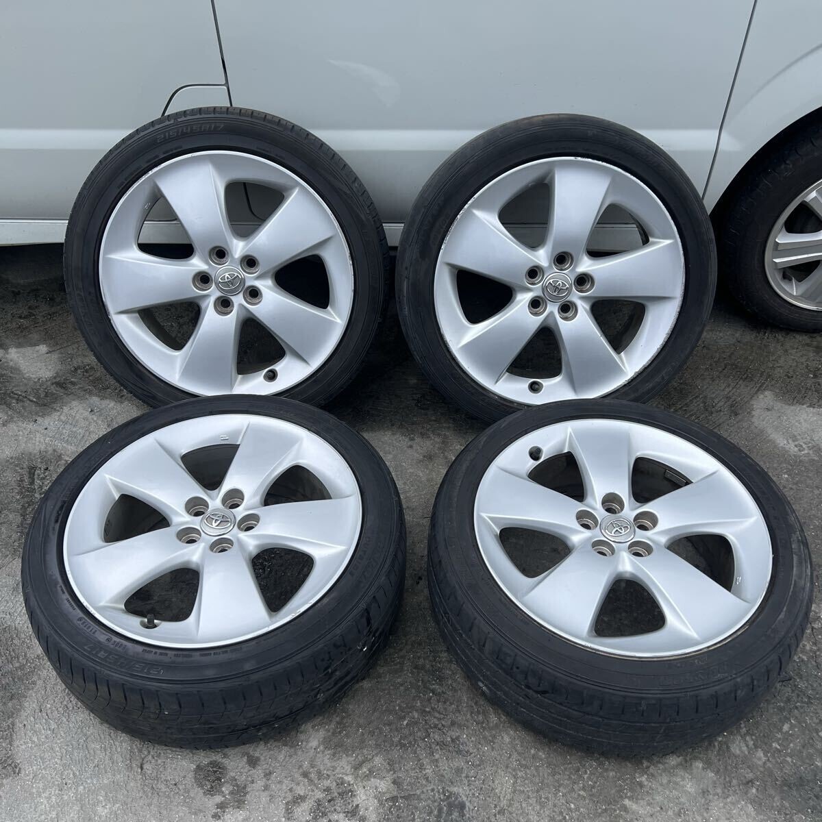 プリウス 30 【《ZVW30》】17インチ 【《215/45/R17》】17x7J 5x100 ダンロップ 2018年 4本セット 拍卖