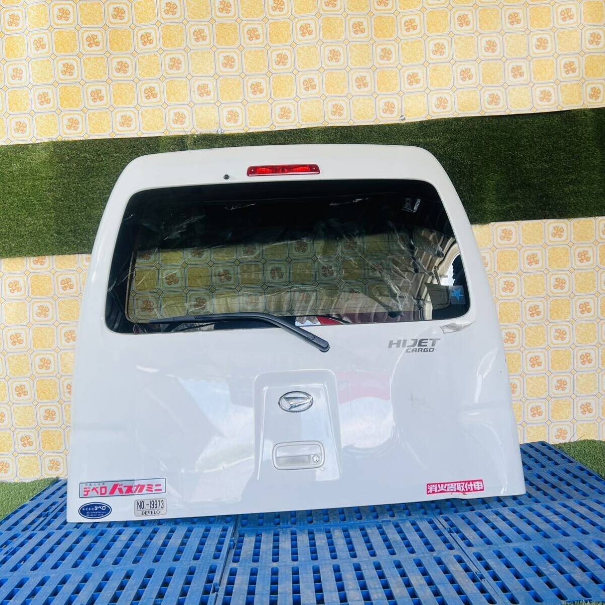 ハイゼット 【《S321V》】 純正 リアゲート バックドア 【《色 白系》】拍卖