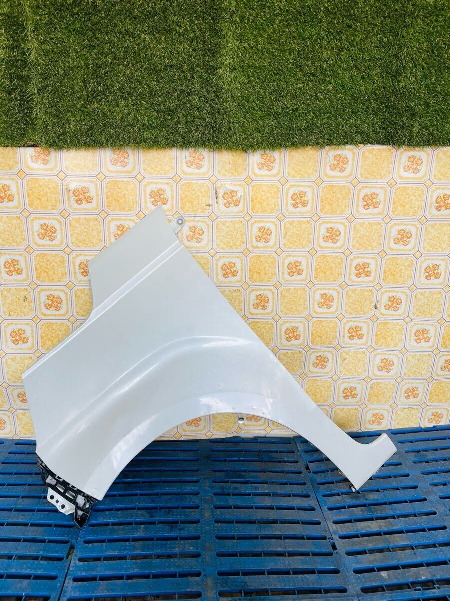 ホンダ Nボックス N BOXエヌボックスカスタム【JF3 JF4】純正 左 フェンダー フェンダー  【《色 NH883P》】拍卖