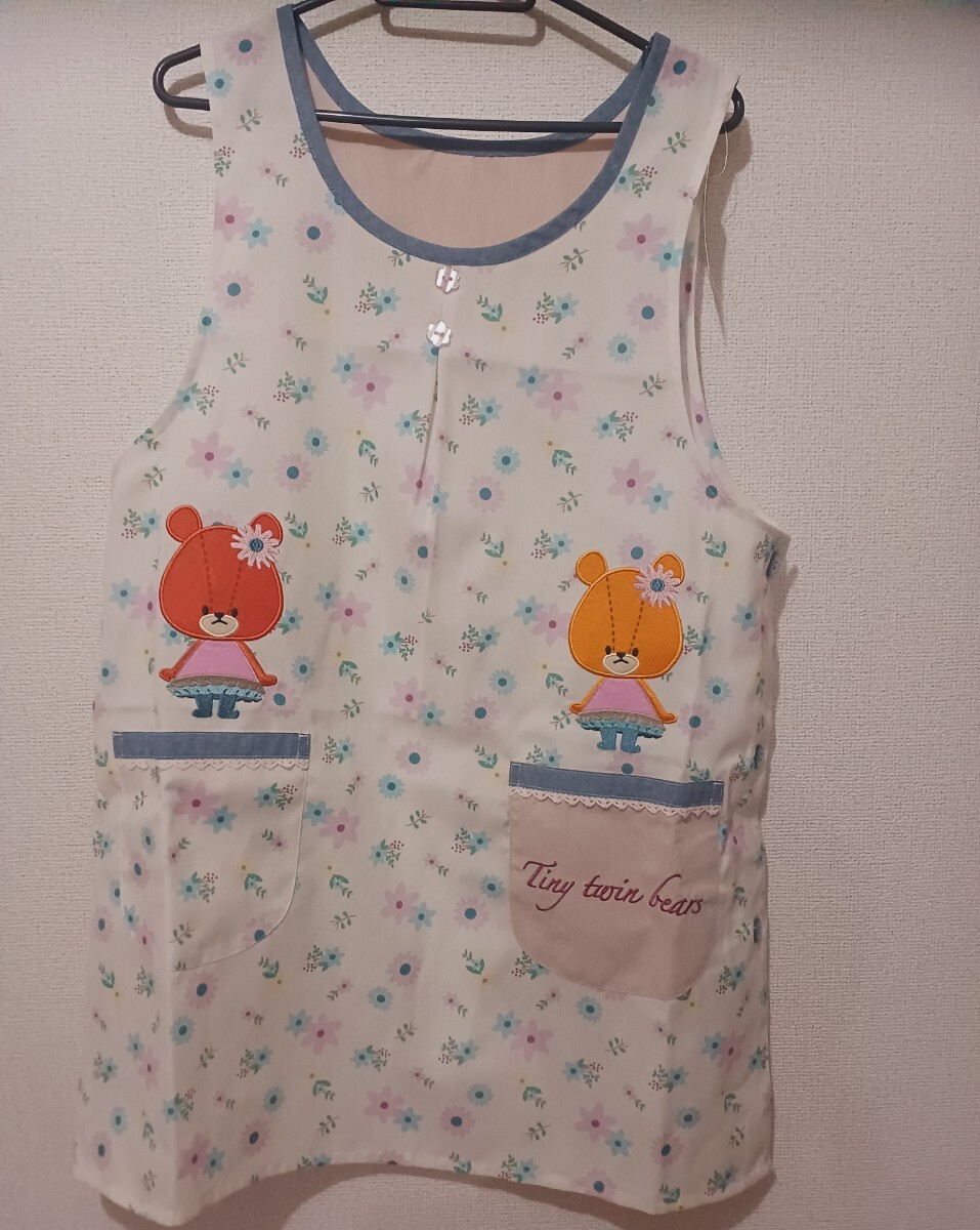 新品送料無料 ルルロロ エプロン 大人用 保育士 介護士 M-L 拍卖