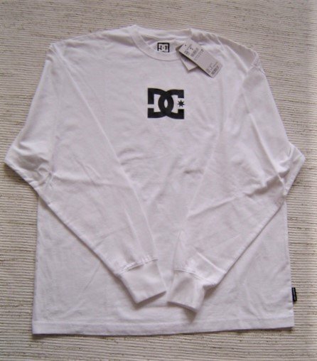 セール25% DC ディーシー SHOECOUSA DC プリント ロングスリーブ Tシャツ 長袖 リラックス 白 XL DLJ224063 メンズ レディース 人拍卖