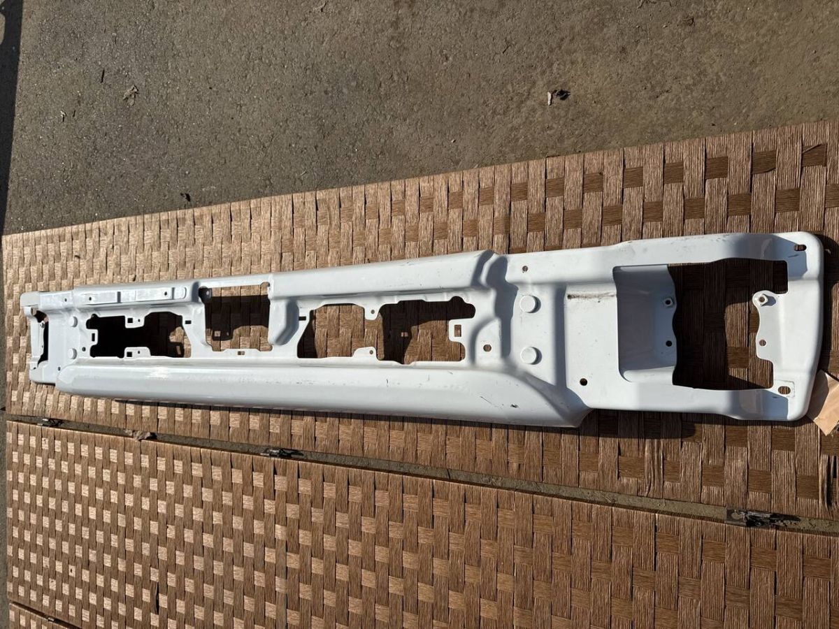 三菱フソウ キャンター バンパー(中古)【茨城県坂東市発】LP11-17723拍卖