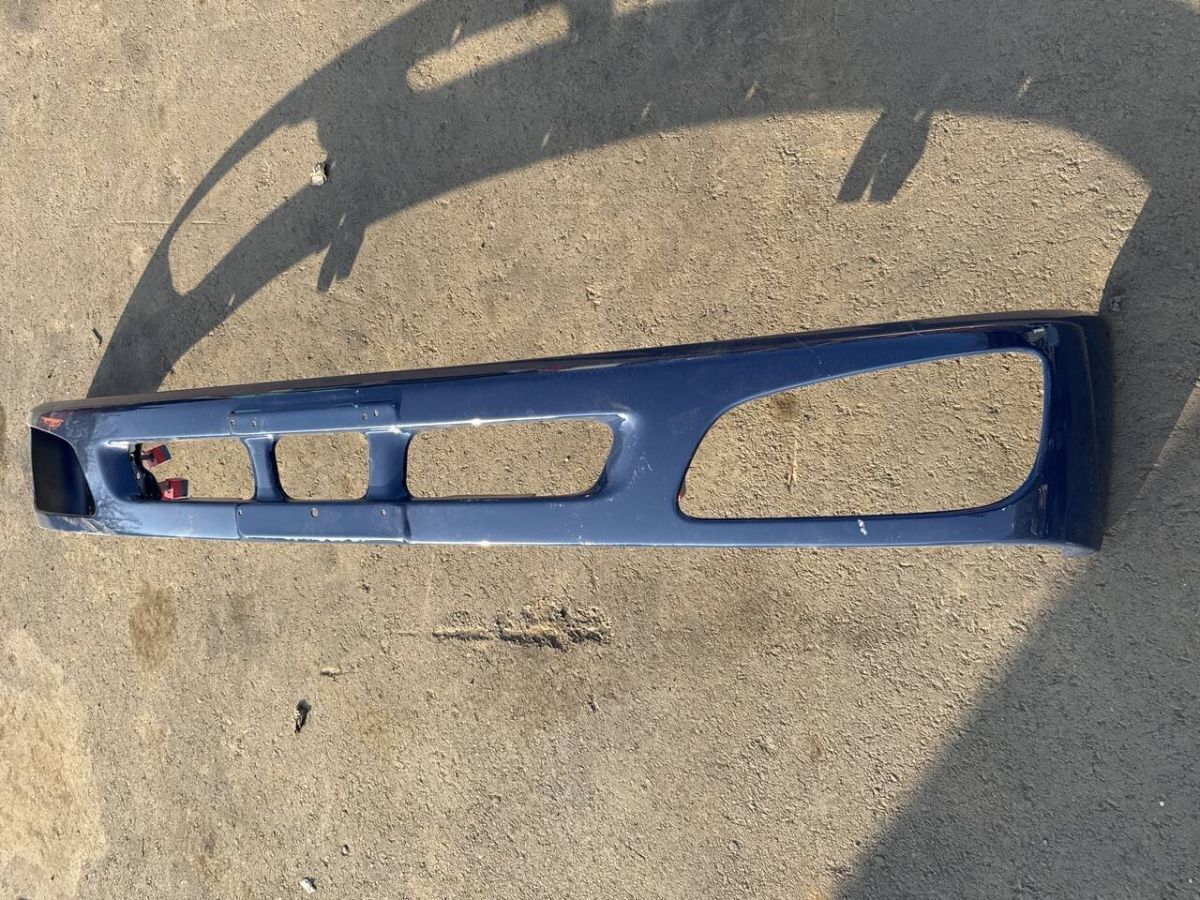 バンパー トラックバンパー 金属製(中古)【茨城県坂東市発】LP11-17742拍卖