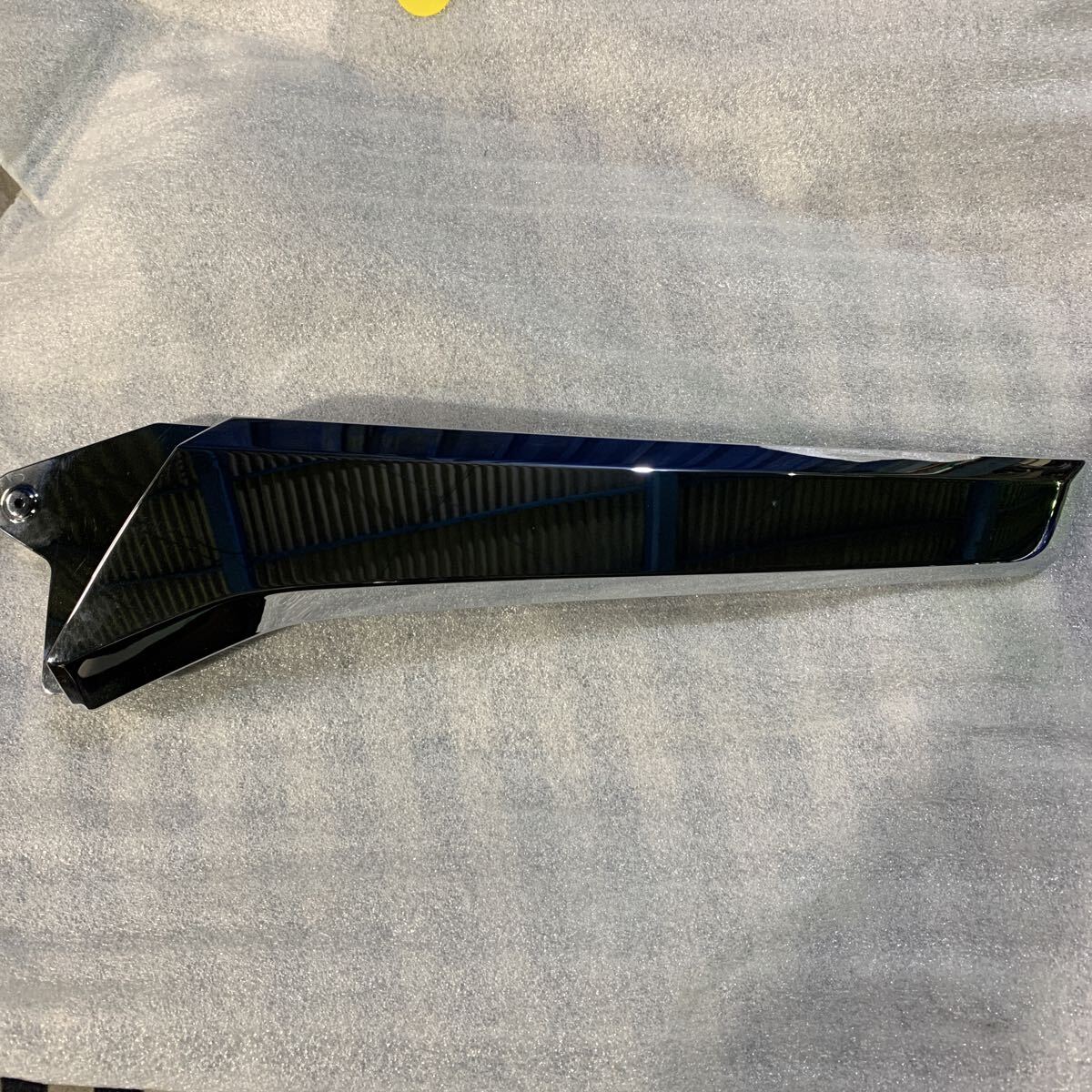 ホンダ N-BOX カスタム JF3/JF4 左ヘッドライトトップ クロームモール ガーニッシュ 純正品 W3106 拍卖