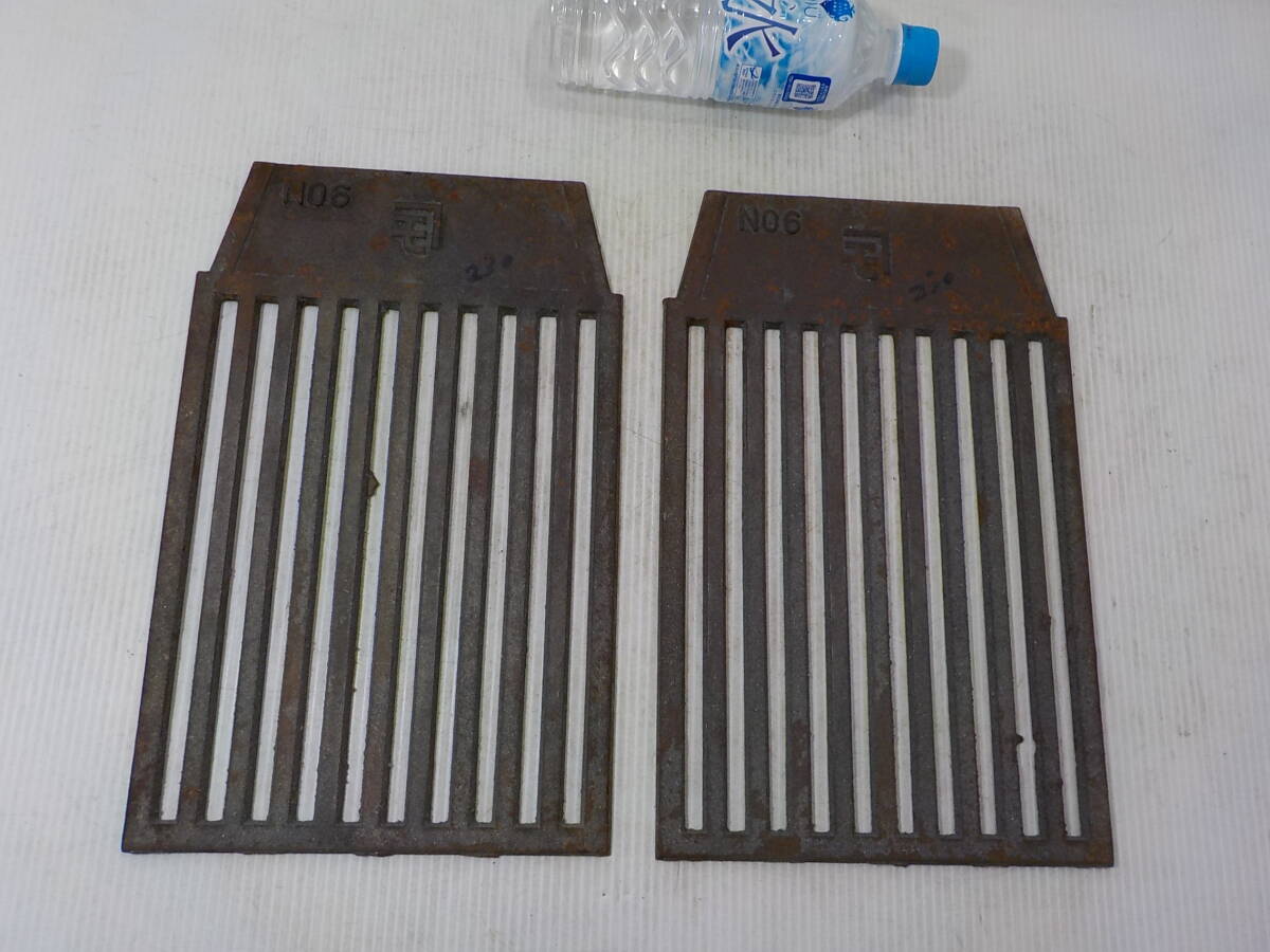 d159★昭和レトロ 鉄鋳物製 床下換気口? 換気パネル? 金属製 換気孔? 古民家拍卖