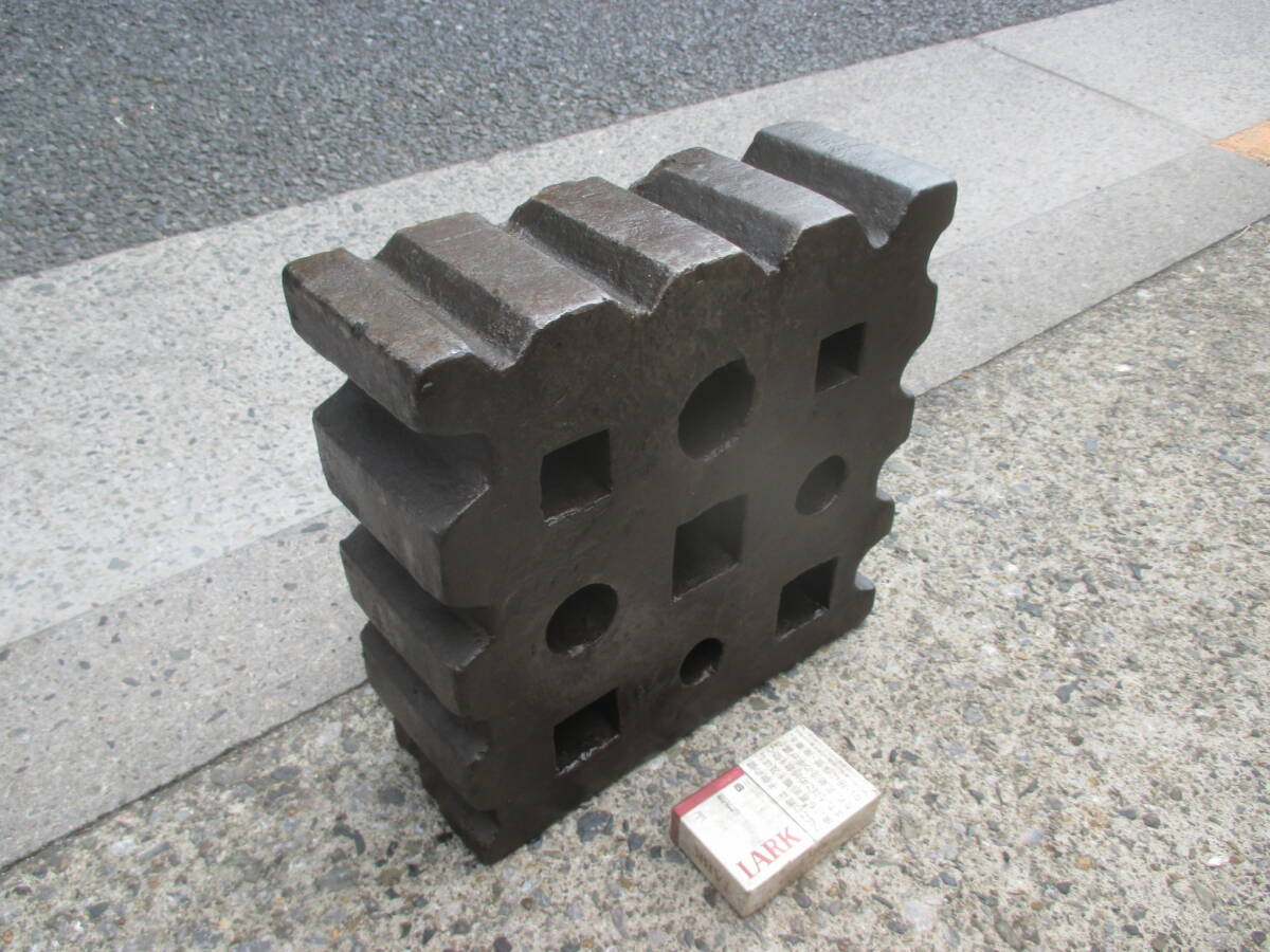 v352★ハチノス 280×280×厚さ100mm・叩き台・作業台拍卖