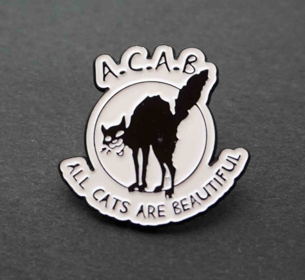《白ACAB激おこ黒猫》『A.C.A.B』新品『ALL CATS ARE BEAUTIFUL 』 ■ねこ好き (=^・^=)BLACK CAT キャット■ピンバッジ バッチ■おしゃれ 拍卖