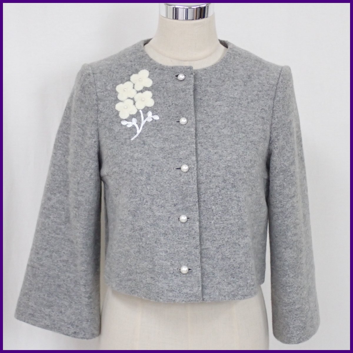 ★美品 M'S GRACY/エムズグレイシー ノーカラージャケット 40/レディースM~L相当/グレー/フラワー/パールボタン&2052900072拍卖