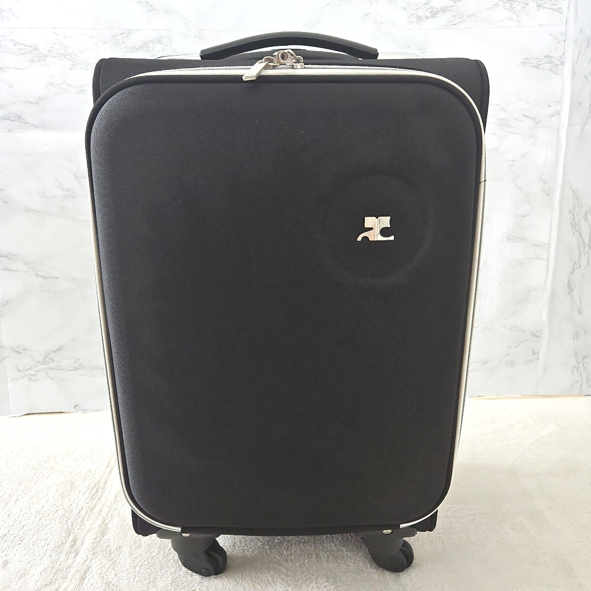 【美品】courreges クレージュ スーツケース キャリーケース 旅行用 出張 ビジネストラベルバック サイズH約55 W約33 厚み約24拍卖