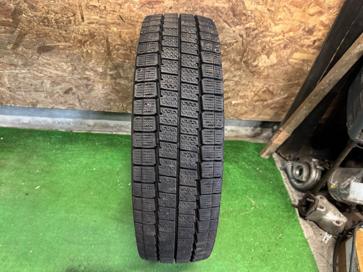 205/70R17.5 115/113N LT DUNLOP WINTERMAXX LV01 for LT 2024年製 バリ山 トラックタイヤ スタッドレスタイヤ 1本 K24拍卖