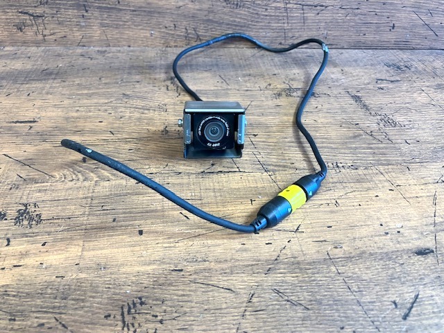 クラリオン 業務用小型カラーバックカメラ CC-2012U 中古 動作確認済み 小型CCD カメラ(広角/ 正像モデル)トラック/バス/拍卖