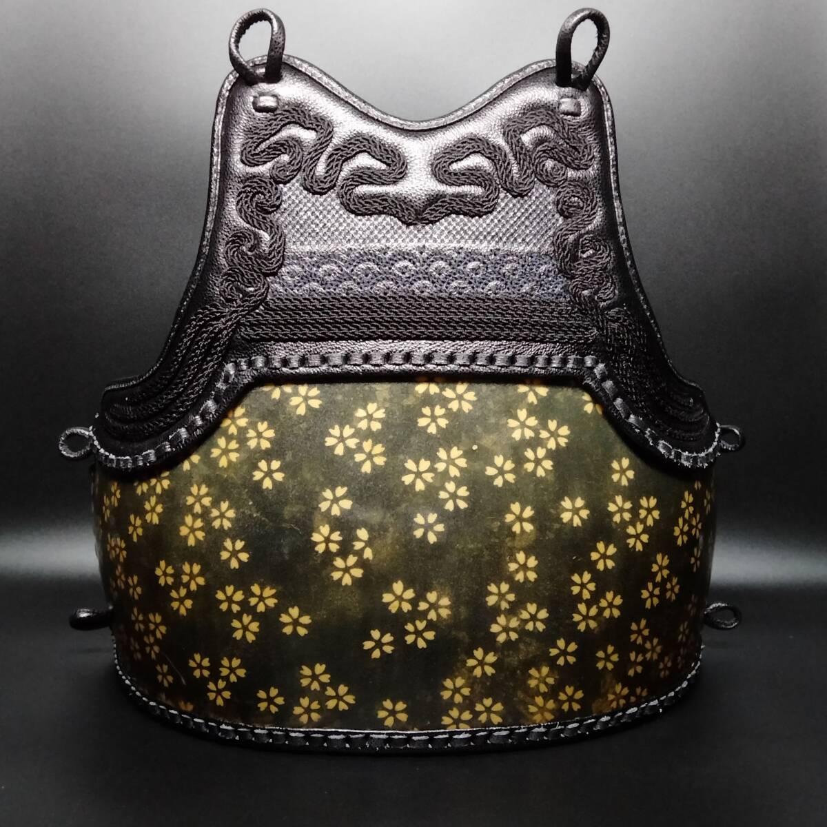 60本竹胴 × 高級鞣しクロザン革 蜀江波千鳥 紺小桜生地胴拍卖