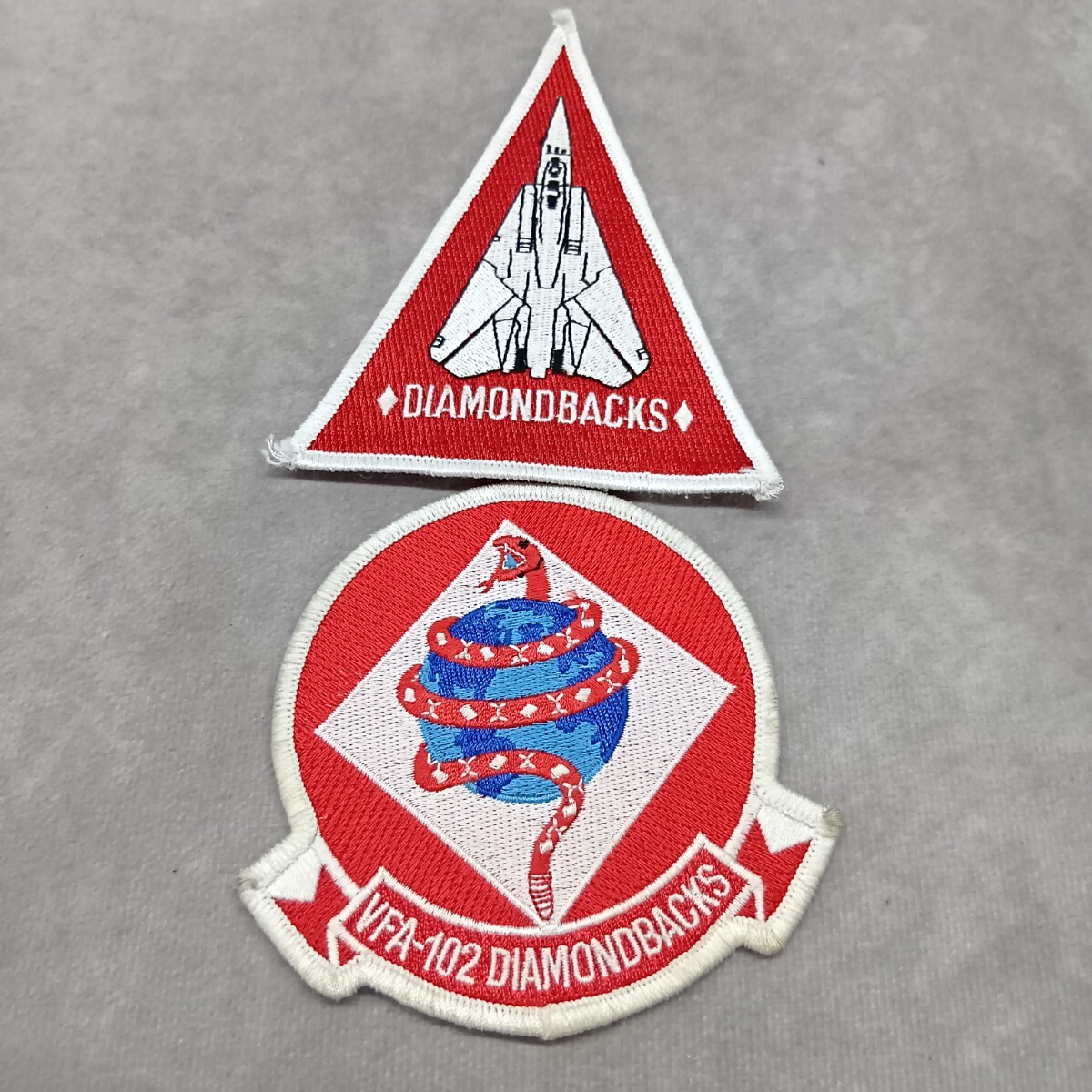 【送料無料】アメリカ海兵隊戦闘攻撃飛行隊 VFA-102ミリタリーパッチ ワッペン ダイヤモンドバックス 2枚セット ベルクロなし拍卖