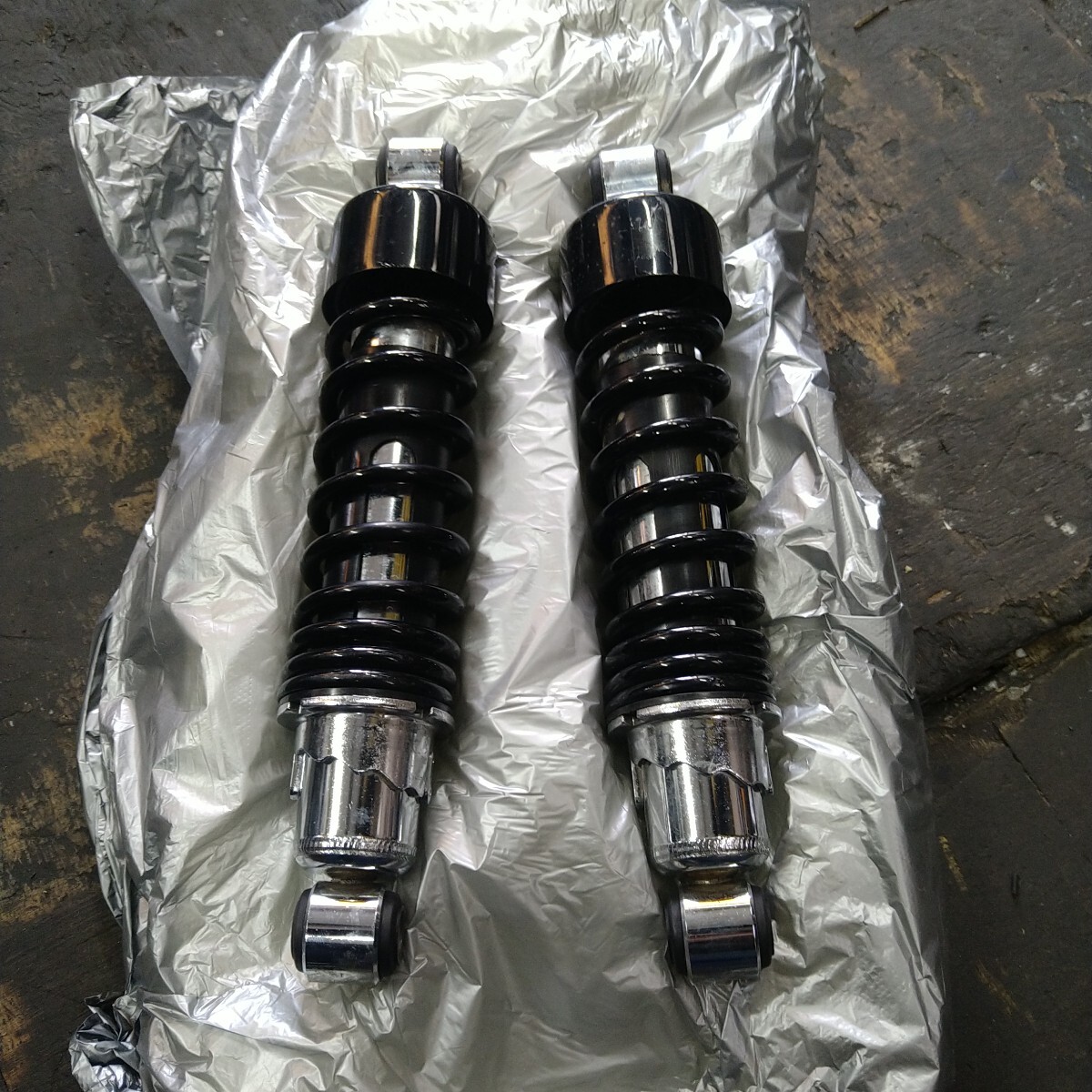 ハーレー リアサスペンション スポーツスター リアショック XL1200X 48 883拍卖